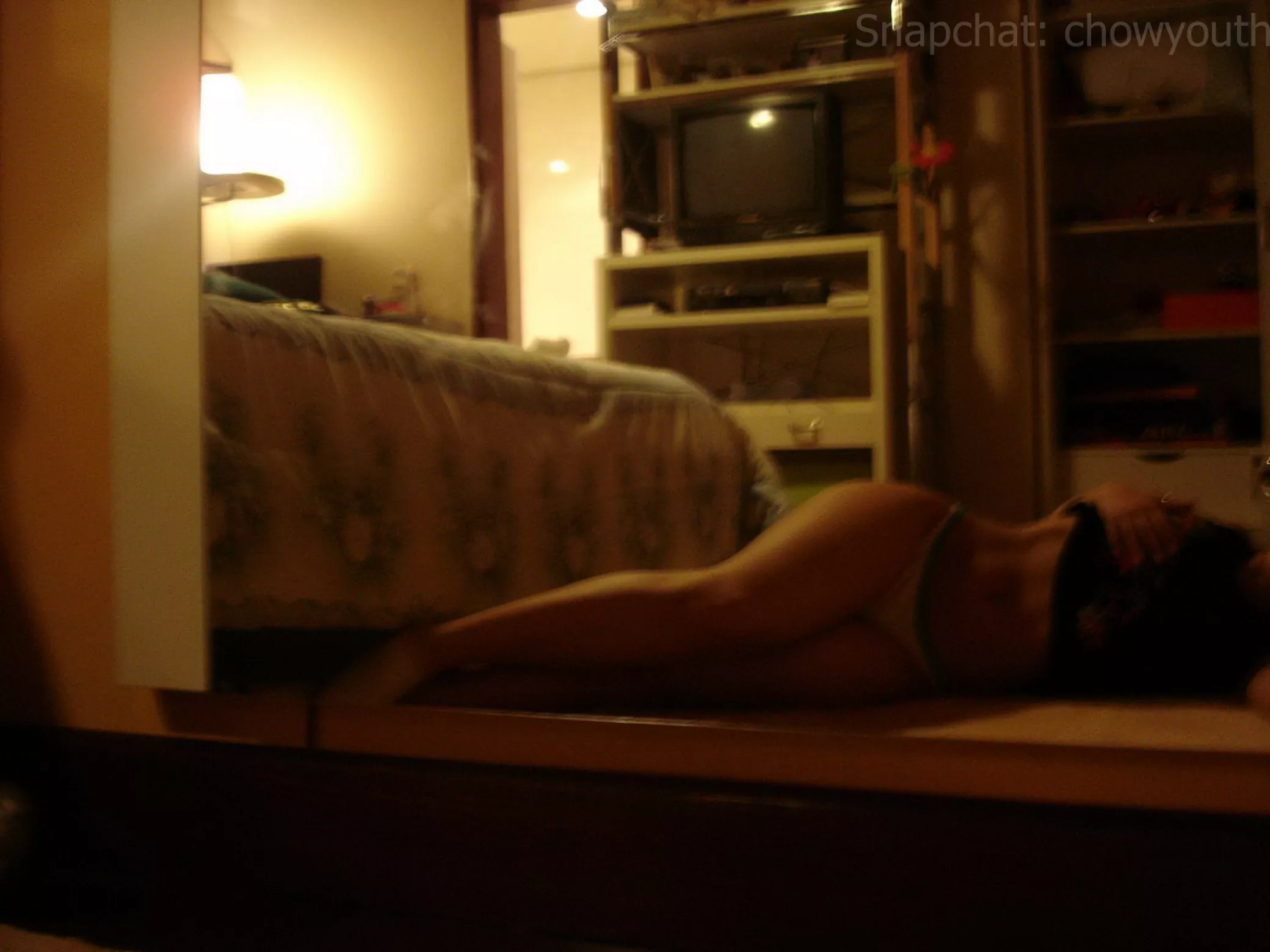 Wow my ass is so small 🤓🤓🤓