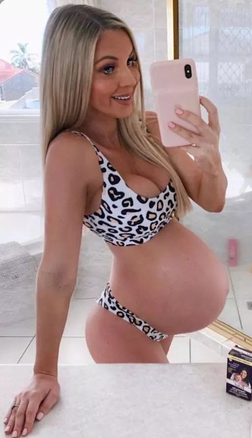 Wow! My tits barley fit?!?! Wow! My tits barley fit?!?!