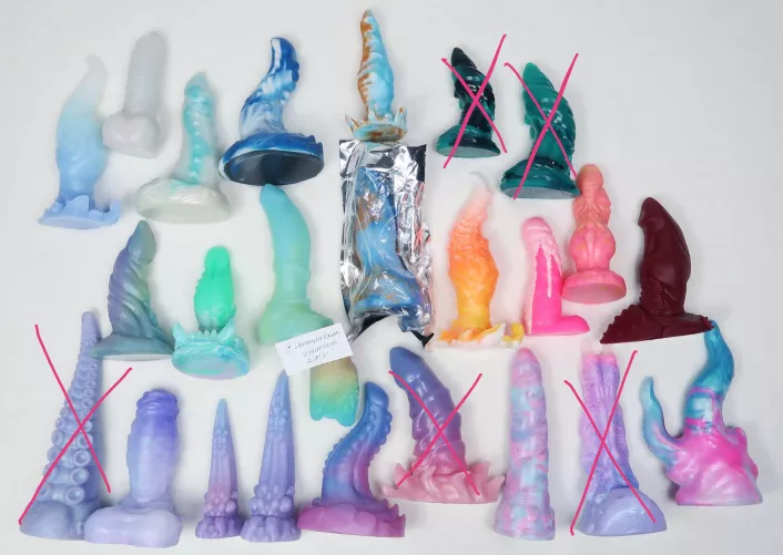 WTS Bad Dragon & Indie toys! US ONLY 🌸 Pastels & Pretty Rogues ✨ Info/photos in comment!