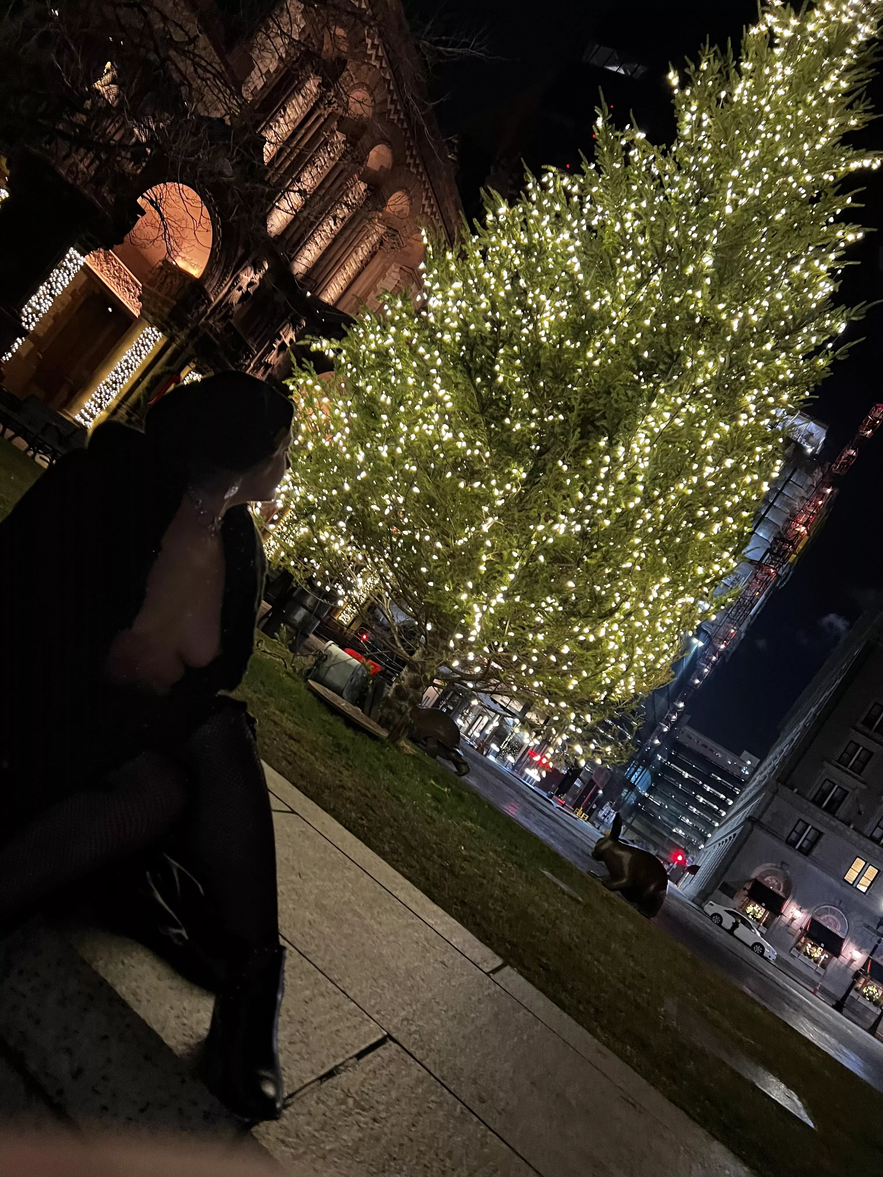 Xmas is behind us, but exhibitionist fun isn’t!