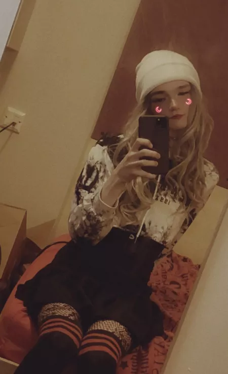 Yay I hit 1k on insta and am nearly on 500 here ❤️ ty guys ☺️ Yay I hit 1k on insta and am nearly on 500 here ❤️ ty guys ☺️