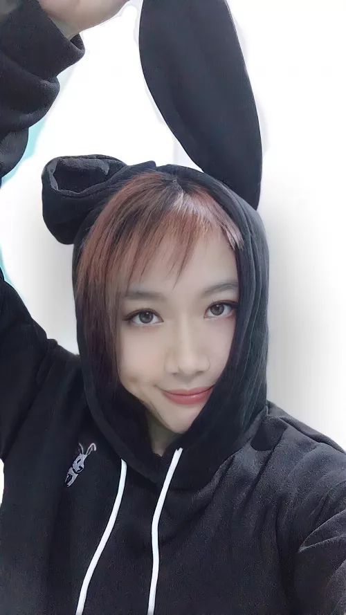 Yea, bunny ear hoodie 🐰 Yea, bunny ear hoodie 🐰