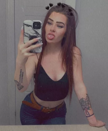 Yea I’m that bitch. Yea I’m that bitch.