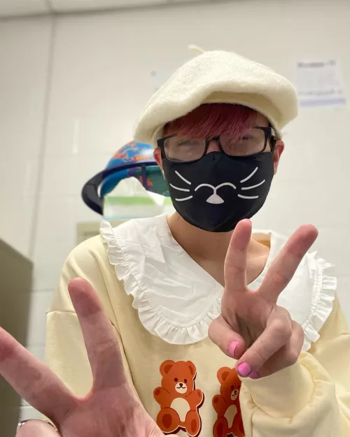 yeah i’m a femboy :)