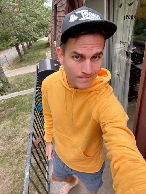 Yellow is my new favorite color for clothes. 💛💛 Yellow is my new favorite color for clothes. 💛💛