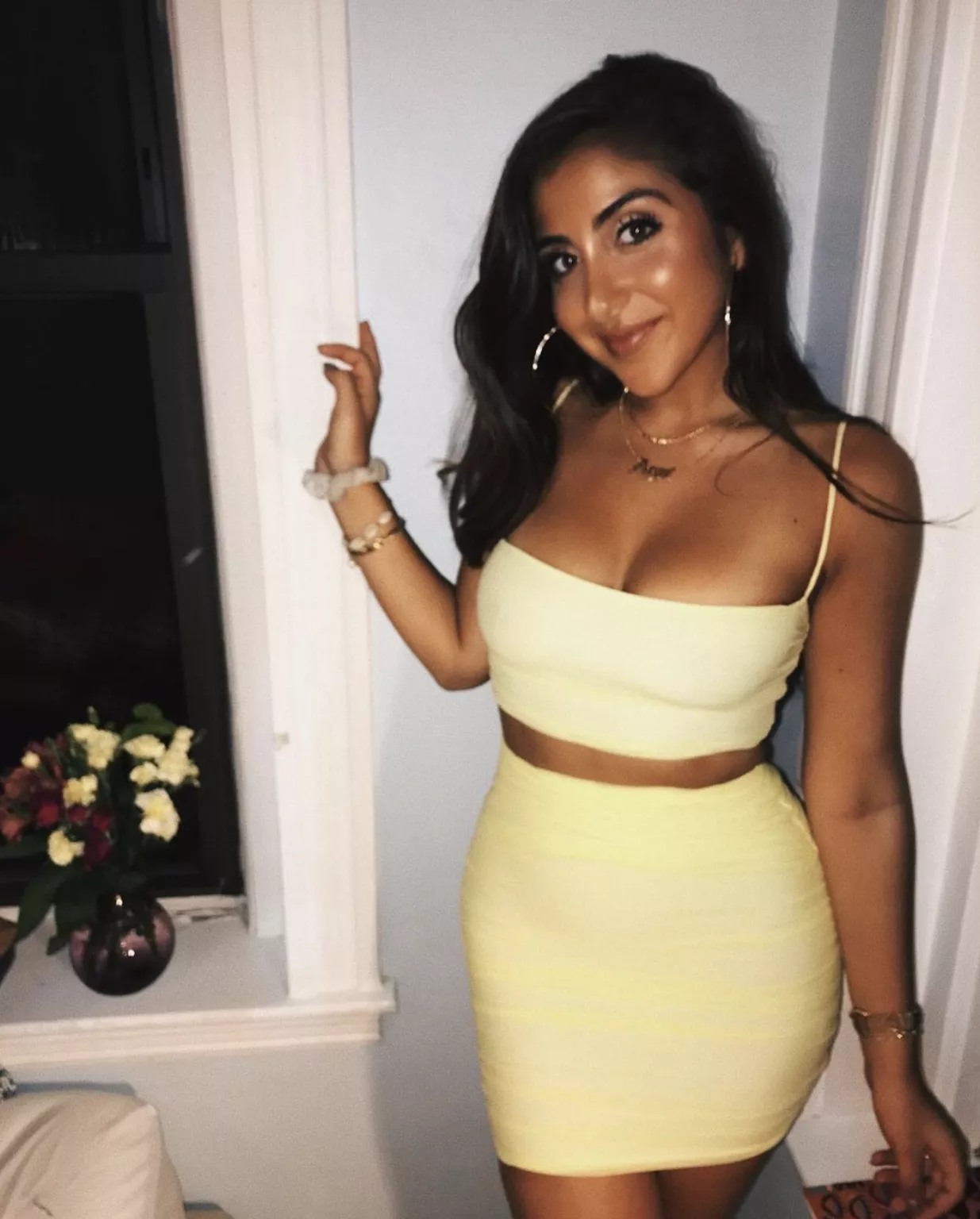 Yellow skirt Yellow skirt