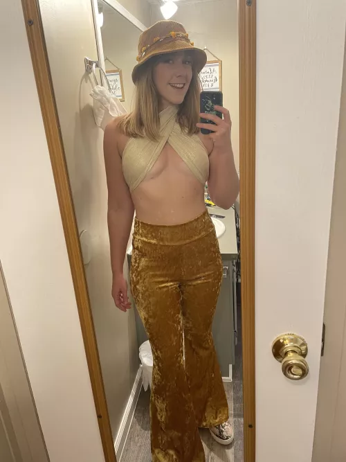 Yellow theme night 💛