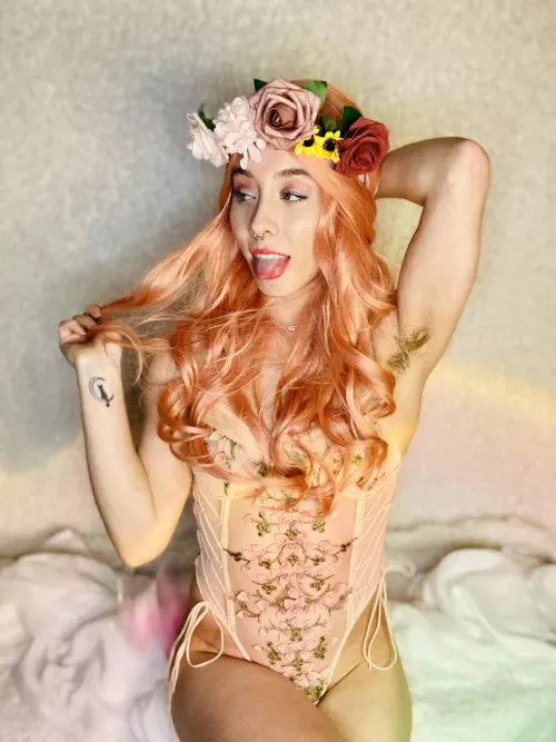 Yes, hairy women are sexy :)