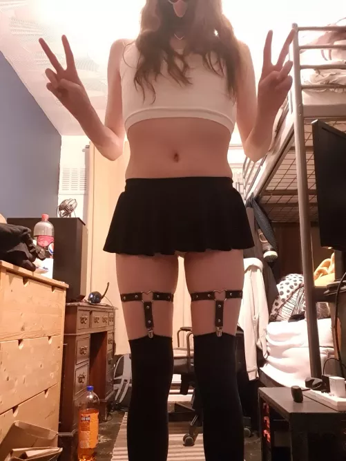 Yes if you press that arrow you can breed me. Its only fair ❤