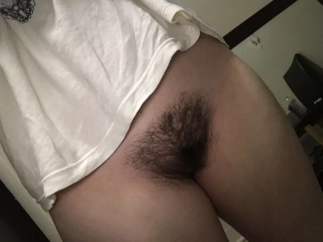 Yes shirt, no pants 😉 The best way to walk around