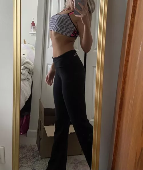 Yoga pants and a crop top π
