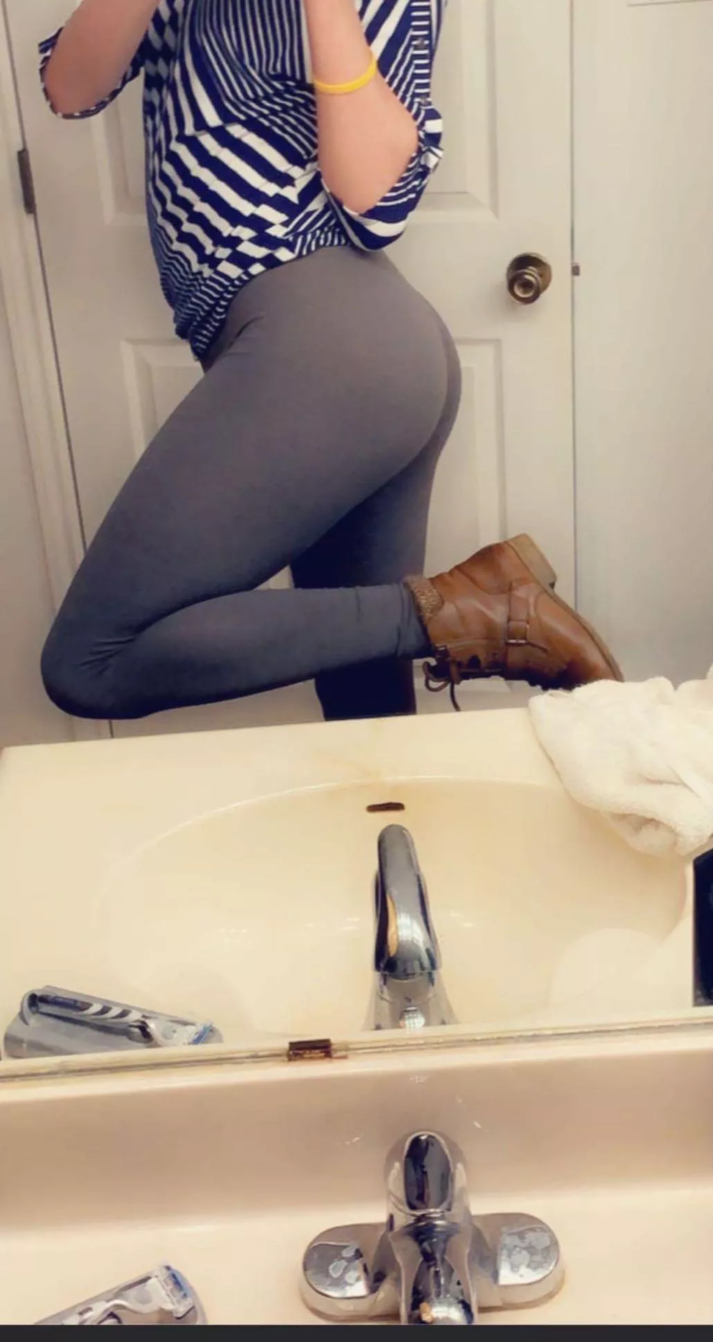 Yoga pants look good too I guess 😊