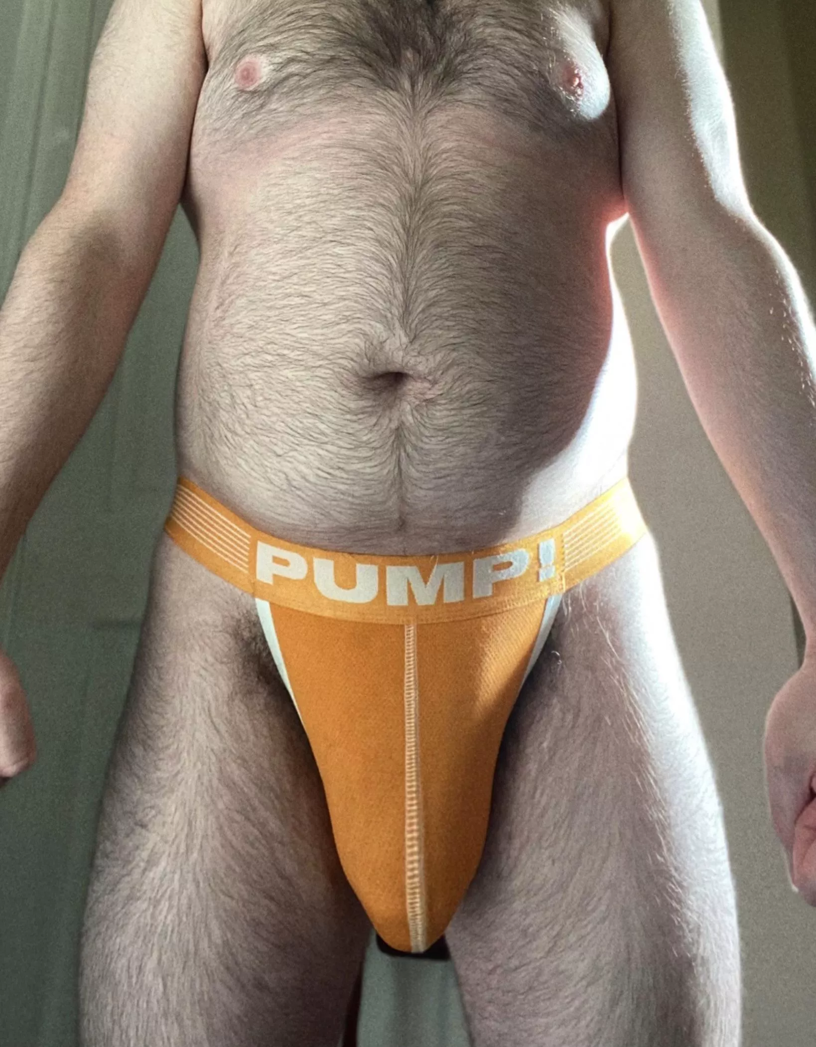 You boys like the jock? Wanna come take it off for me? 🐻 You boys like the jock? Wanna come take it off for me? 🐻