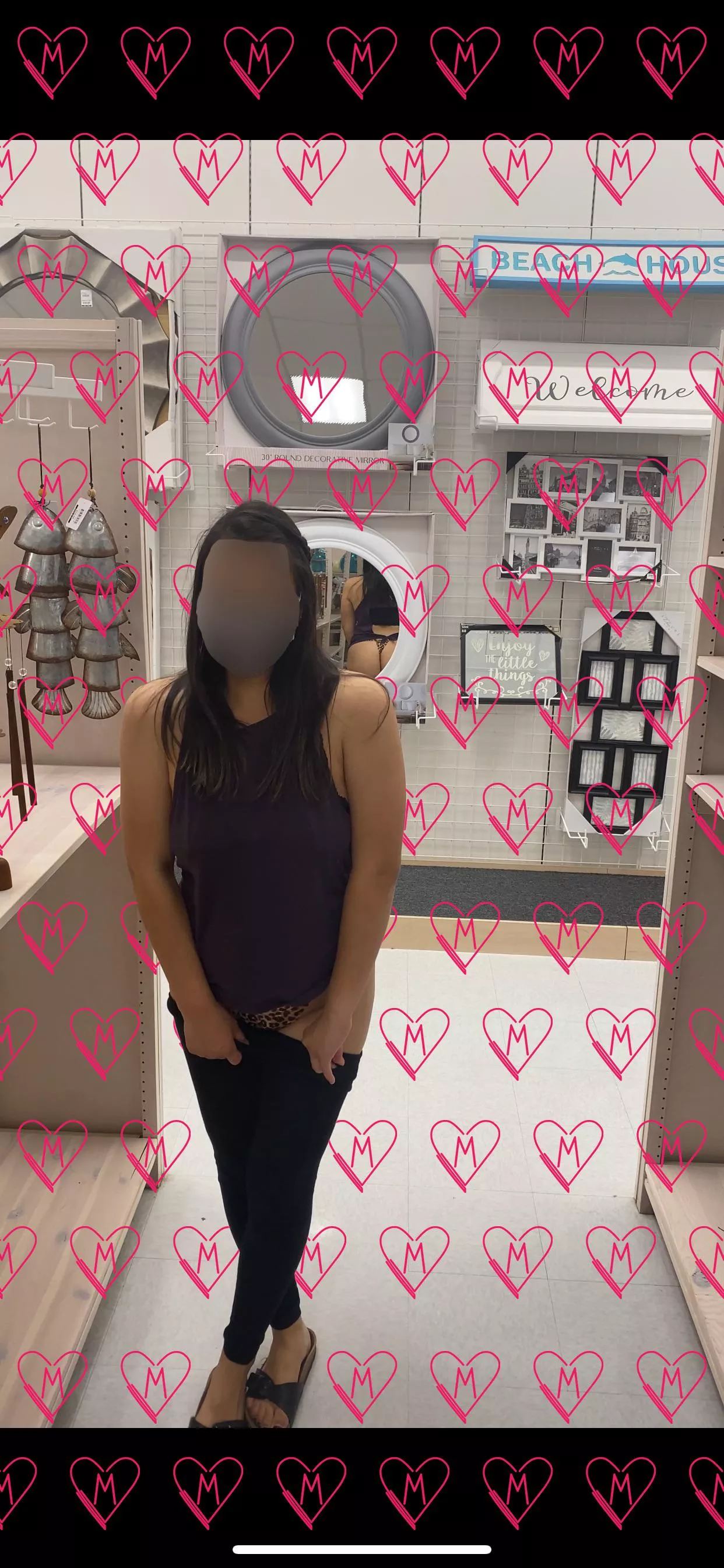 You can admire what is still on 🤷‍♀️[f]