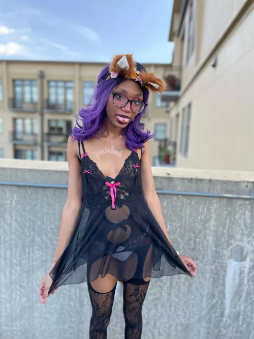 You can cum on me out here if you want to!