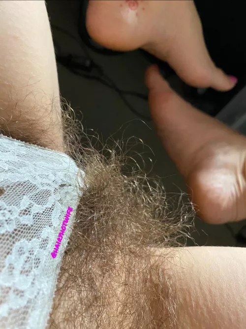 You canβt contain my bush but you can sniff it ππ