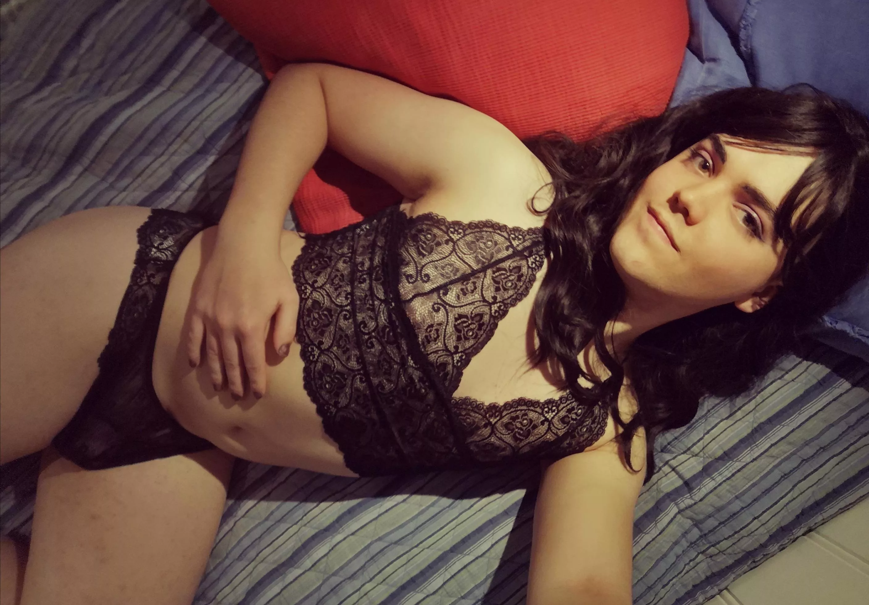 You dont need to be an Alpha male to pm me💖 Kik Evaemilievik