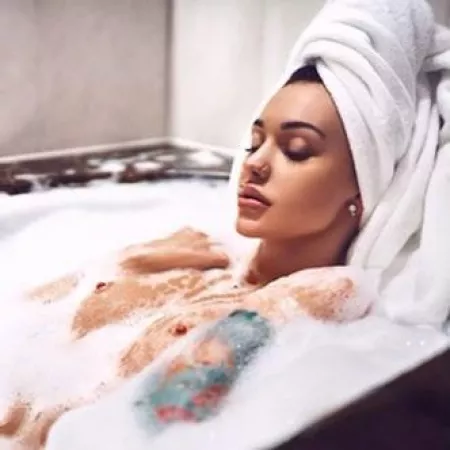 You find me in your bathroom like thisβ¦ wydπ€
