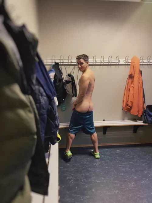 You guys asked me to post more in the locker room... Here's to get caught once!!! 😈