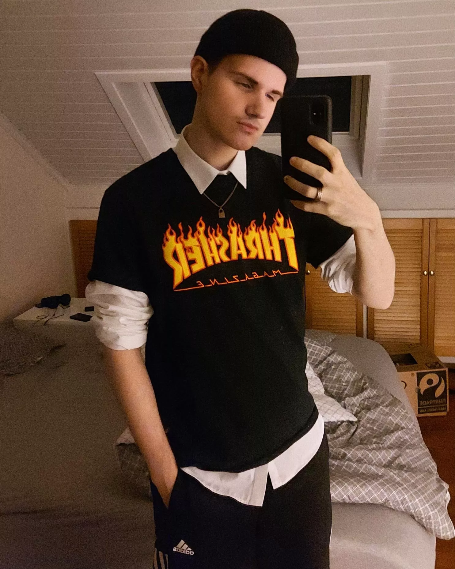 You guys like the outfit?❤