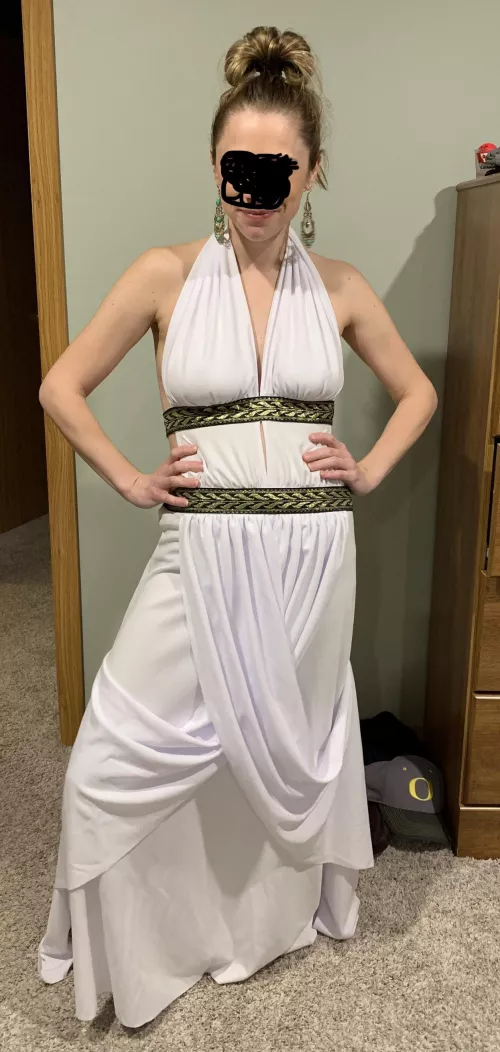 You know me from earlier. Wanna role play 300? ππ