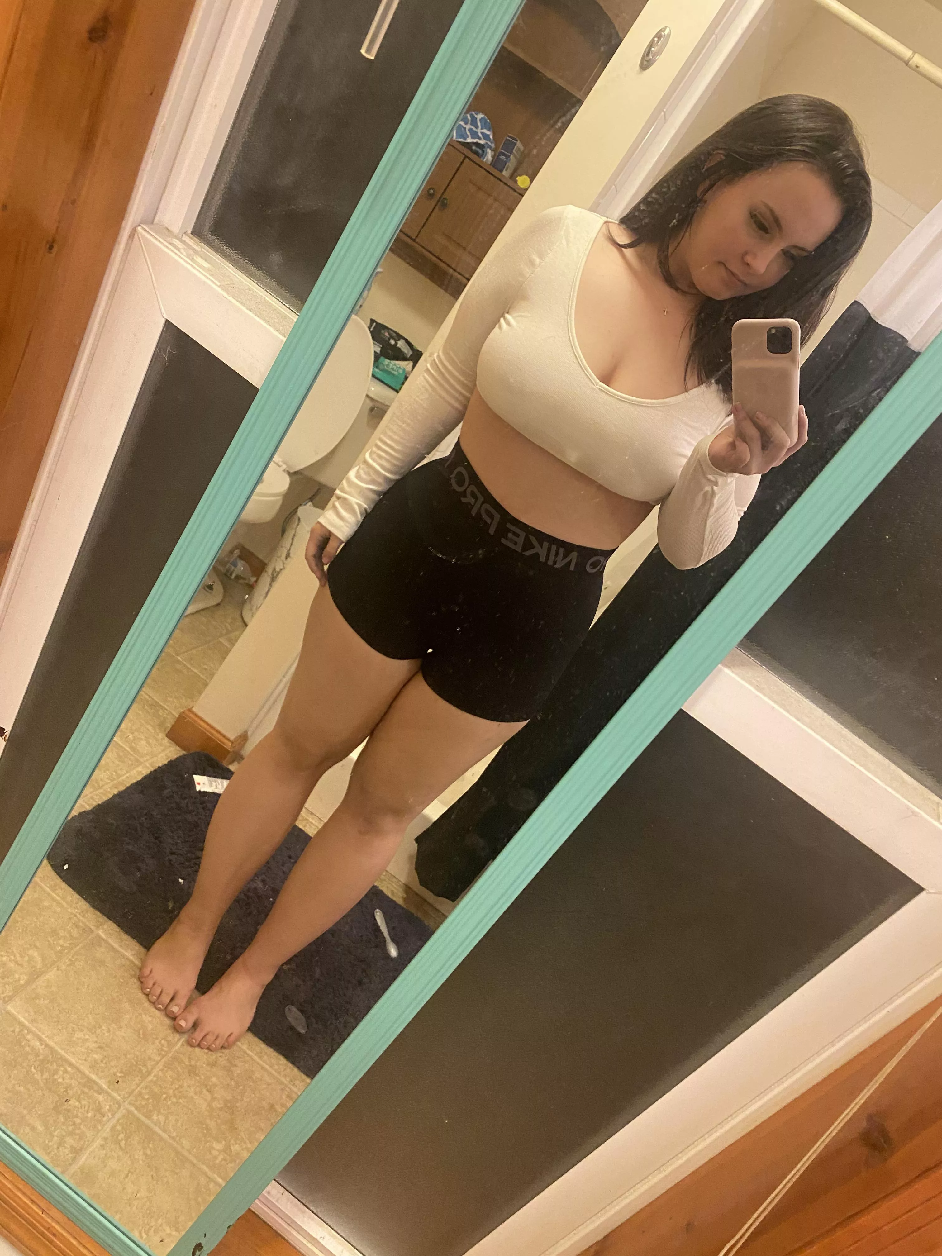 You like my outfit? You like my outfit?
