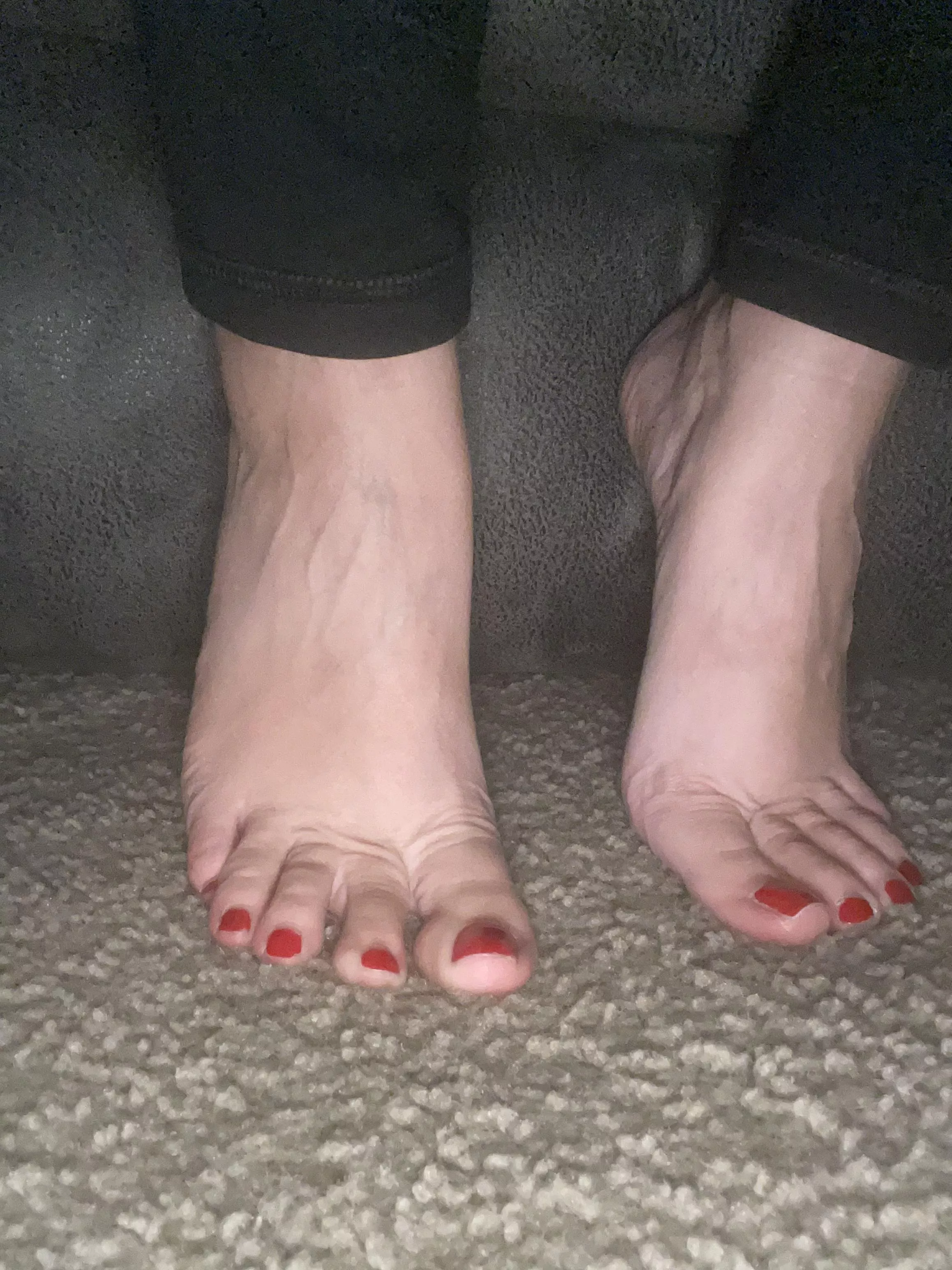 You like my toes babe? Imagine I'd step all over you π₯π₯π₯ You like my toes babe? Imagine I'd step all over you π₯π₯π₯