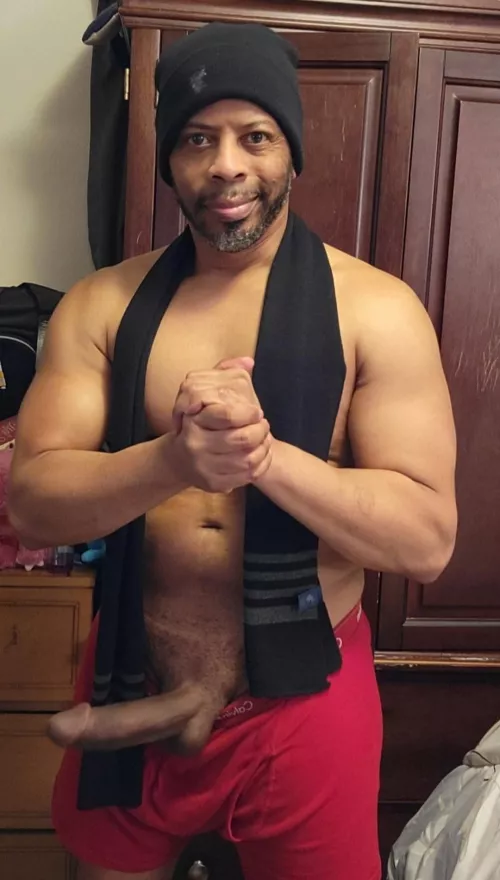 You like the scarf?