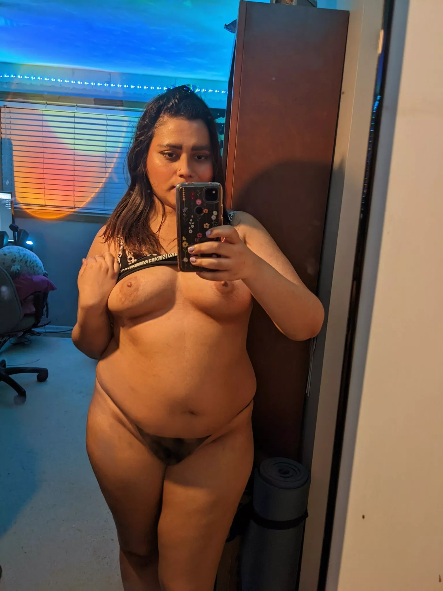 You like thick brown girls?