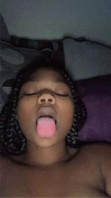 You should come buss all over my face and in my pussy