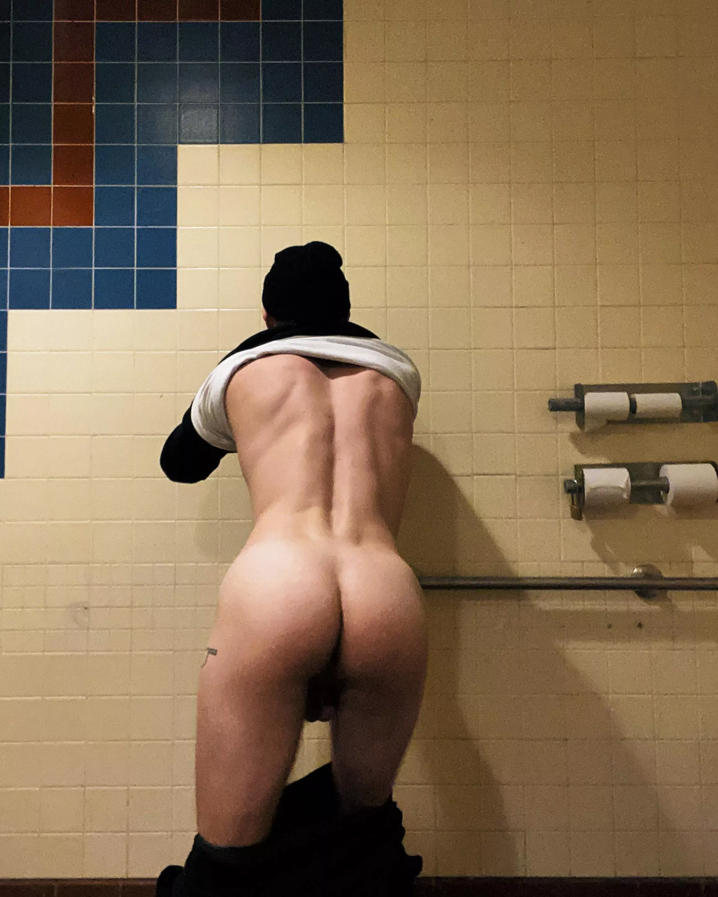 you walk in on me in the stall. what do you do?