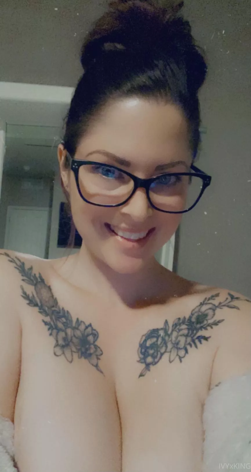 You were looking at my smile, right? ?