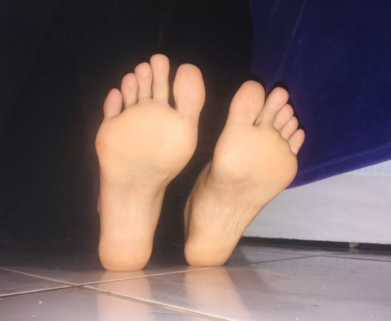 Your cock would look amazing between my toes:) Your cock would look amazing between my toes:)