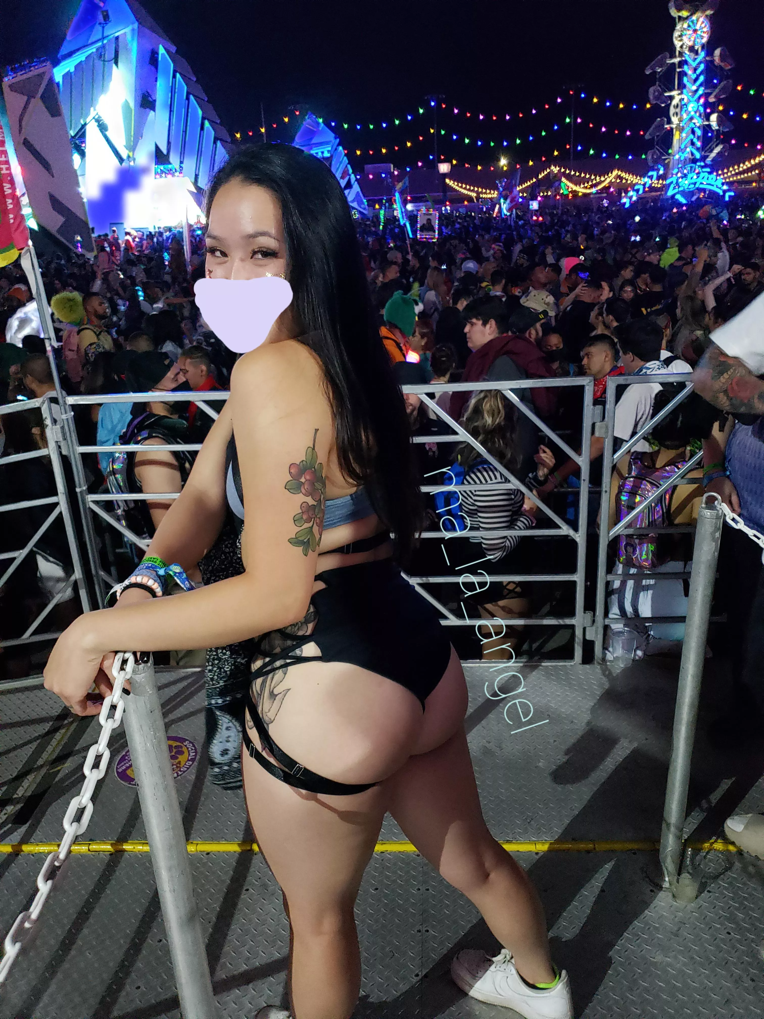 Your cute Asian neighbor gets slutty at raves ;) Your cute Asian neighbor gets slutty at raves ;)