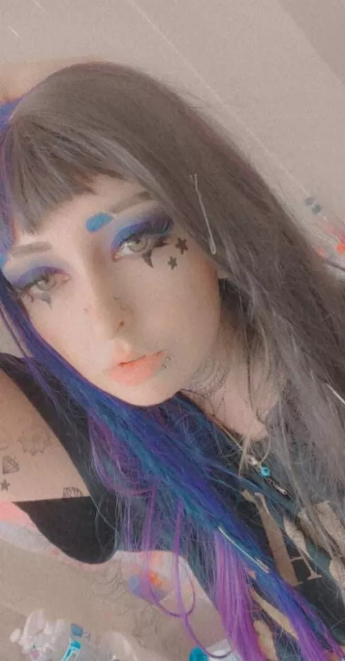 Your hot metal girlfriend is here 😍