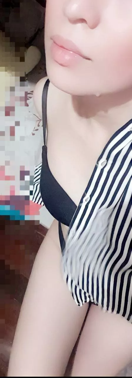 Your naughty accountant at your service 😘 (f)