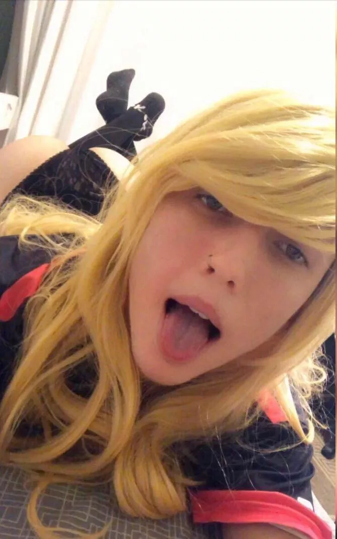 Your naughty naughty girl 😜