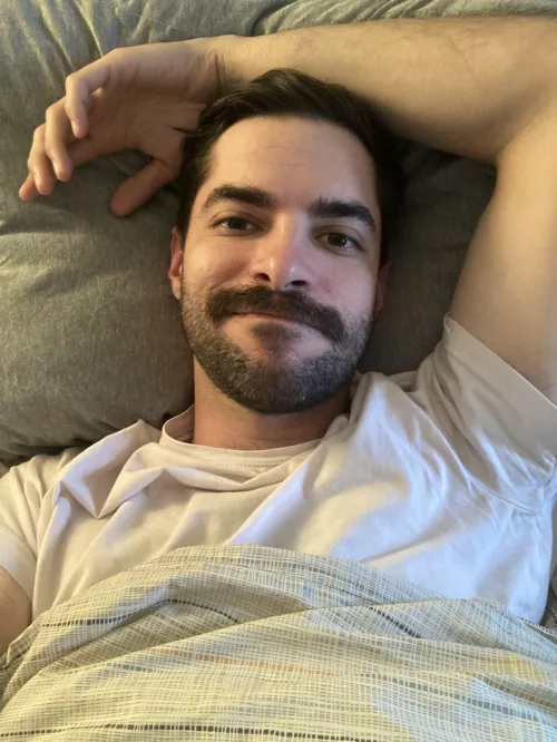 Your sporadic reminder that you do NOT need to go to the gym or have a six-pack to be healthy and handsome Your sporadic reminder that you do NOT need to go to the gym or have a six-pack to be healthy and handsome