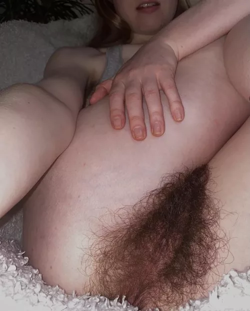 Your task is to cover my bush in cum to make it white… do you accept?