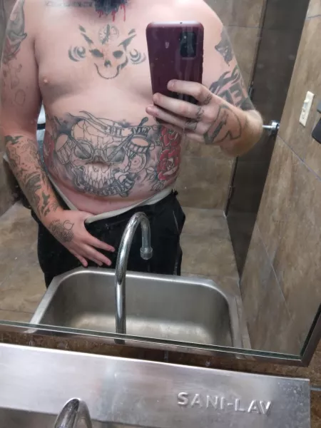 You've seen my tattooed body but who wants to see more? ๐ You've seen my tattooed body but who wants to see more? ๐