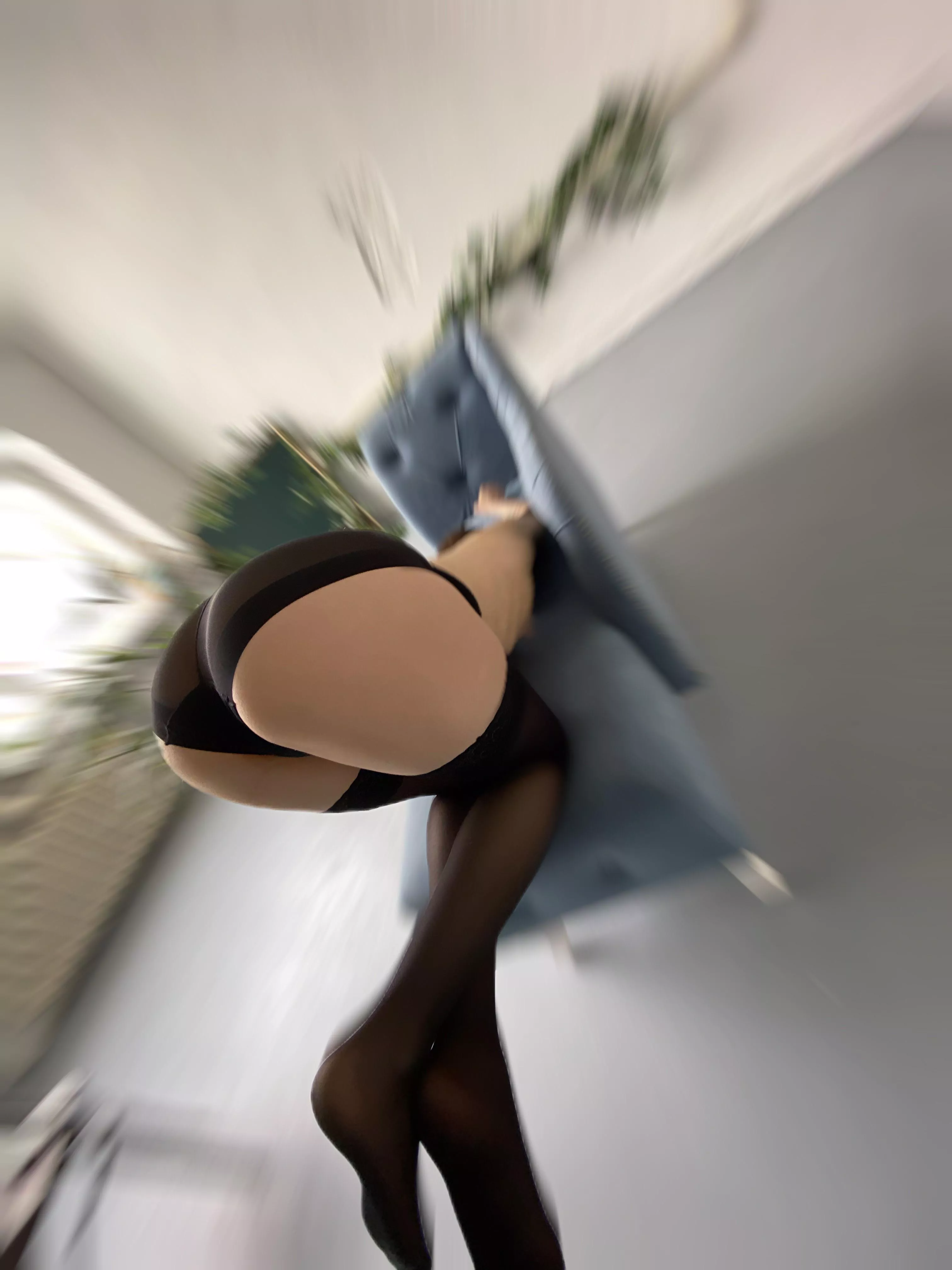 Yum. What a delicious looking ass what a huge ass 🔥🔥🔥